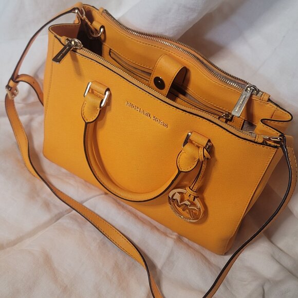 Michael Kors Handbag in Yellow - Picture 1 of 2